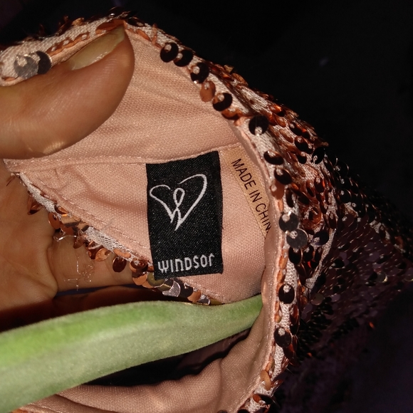 Dress - Picture 3 of 7